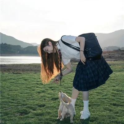 哭泣的鹦鹉